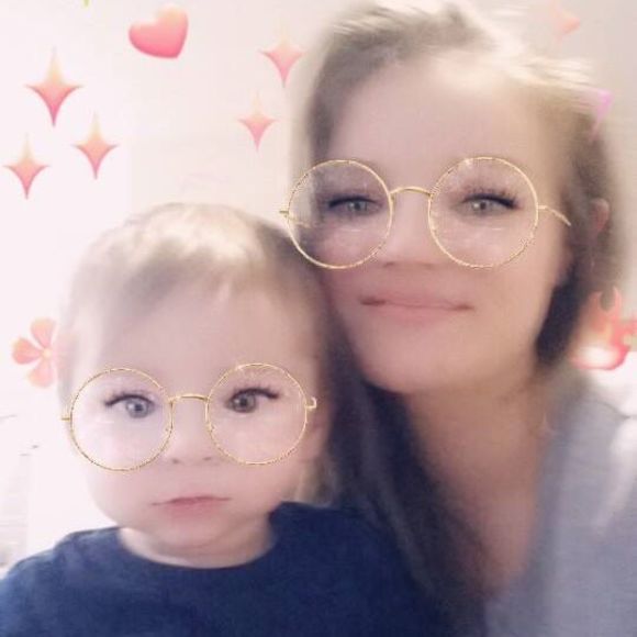 Meet your Posher, Cheyenne - Picture 1 of 1